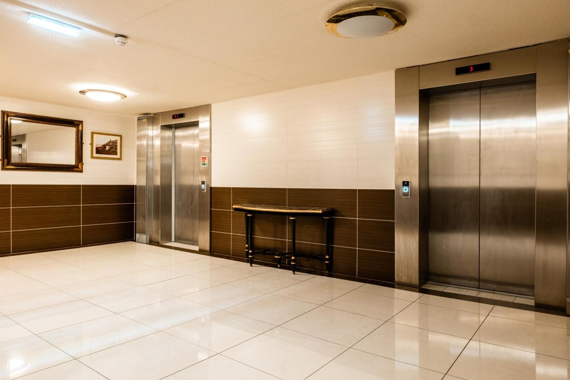 Muthu Glasgow River Hotel 厄斯金 外观 照片